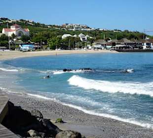 Strandimpressionen an der Plage des Roches Noires