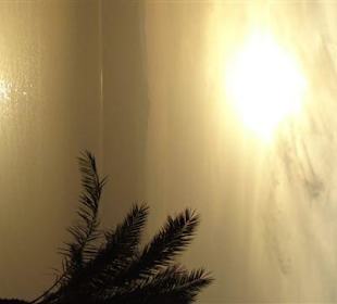 Sonnenuntergang am Toten Meer im März