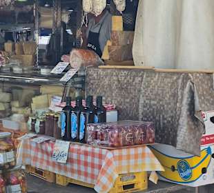 Wurstwaren und Eingelegtes