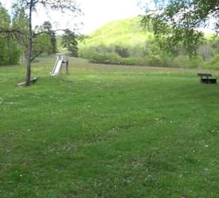 Waldspielplatz Grundwiese Beuren