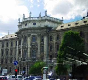 Frontansichten Gebäude