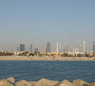 Jumeirah Beach - Blick auf Skyline