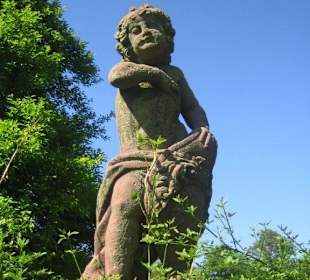 Ein Engel im Wolfsgarten