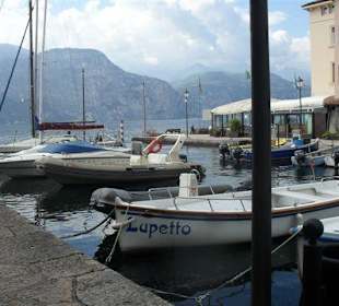 Hafen von Brenzone