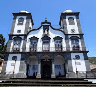 Das Portal der Wallfahrtskirche von Monte