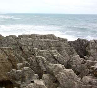 Blick auf die Punakaiki Rocks