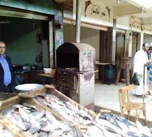 Fisch fangfrisch aus dem Meer für ein paar LE 