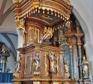 Die Kanzel der Pfarrkirche St. Kilian