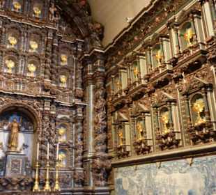 Ein Seitenaltar – mit Azulejo