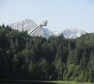 Freibergsee mit Skiflugschanze