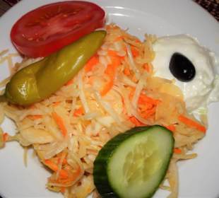 Der Beilagensalat im Restaurant Sparta