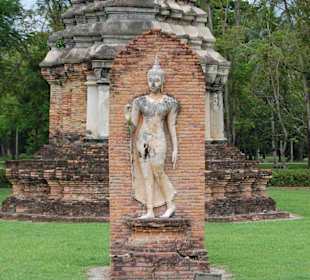 Statue