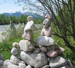 "LandArt" an der Isar (Nähe Bad Tölz)