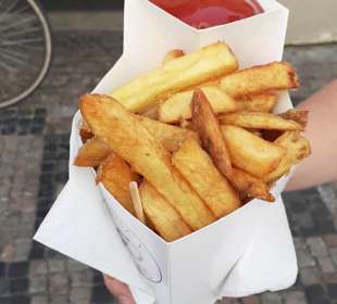  FÆNCY FRIES Kaprova in Prag