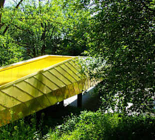 Brücke in Messing gehüllt