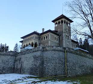 Das Cantacuzino - Schloß, 5 Gehminuten vom Hotel Freya House