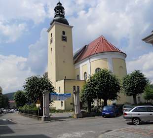 Kirche vor dem Kurpark