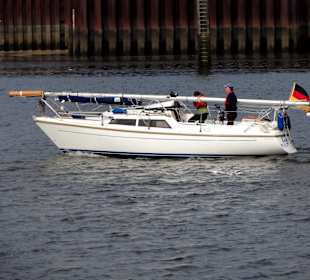 Segler stromanwärts auf der Weser