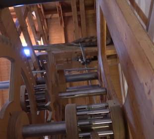 Weltgrößte Kuckucksuhr