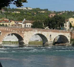 Ponte Pietra