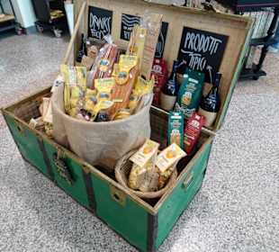 Nach der Sicherheitskontrolle im Flughafen Olbia