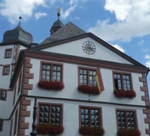 Das Alte Rathaus am Marktplatz von Lohr
