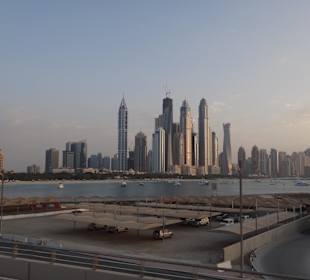 Blick von the Palm auf Dubai