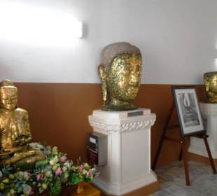 Wat Phra Monkhon Bohpit