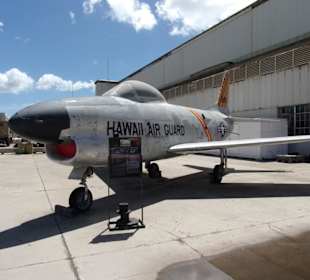 Im Flugzeug und Hubschaubermuseum