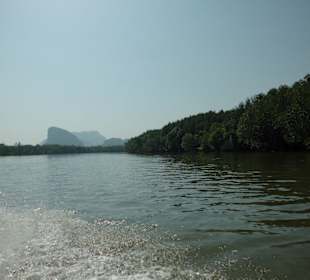 Richtung James Bond Felsen