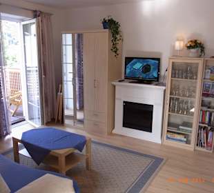 Wohnzimmer mit SAT & DVBT-TV