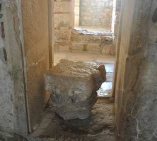 Antike Überreste in der Basilika