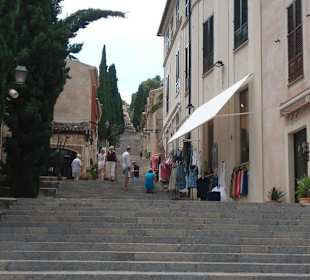 Freitreppe zum Calvari von unten