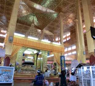 Frauen dürfen nicht in den Innenbereich