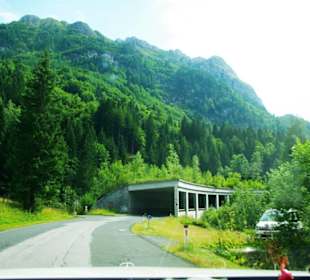 Die ersten Tunnel in Sicht