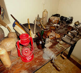 Gang durch das Landhaus zum Restaurant 