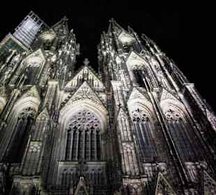 Dom in der Nacht