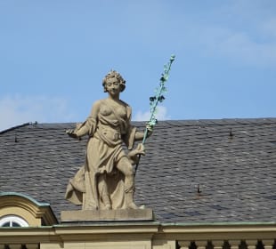  Neues Schloß
