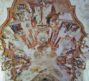 Rundgang durch die Klosterkirche Raitenhaslach