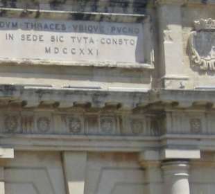 Porte des Bombes