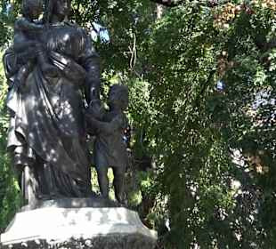Paulinenbrunnen Rupert-Mayer-Platz