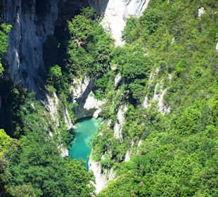 Blick von der Route des Crètes in den Canyon