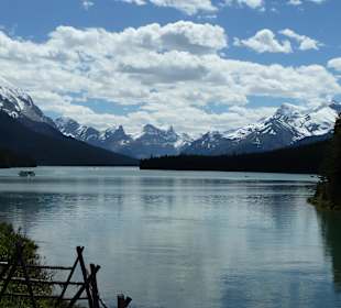 Maligne Lake