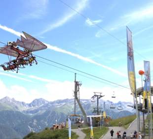 Fisser Flieger - Drachenflieger in Sommer-Funpark 