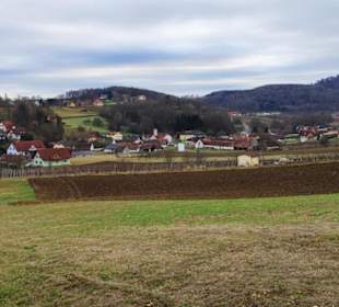 Blick hinunter nach Gossendorf