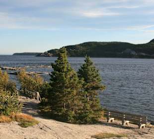 Spaziergang am St.-Lorenz-Strom in Tadoussac