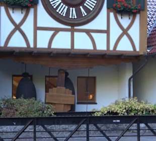 Weltgrößte Kuckucksuhr