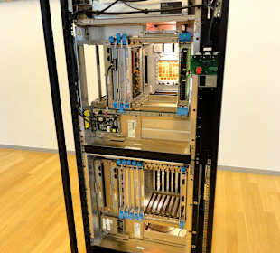 Moderner Großrechner