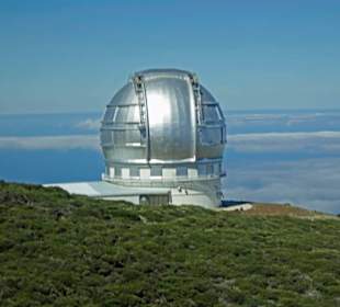 Großes Teleskop für Bidgebung