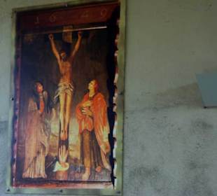 Im Tor selbst so ein Gemälde drin